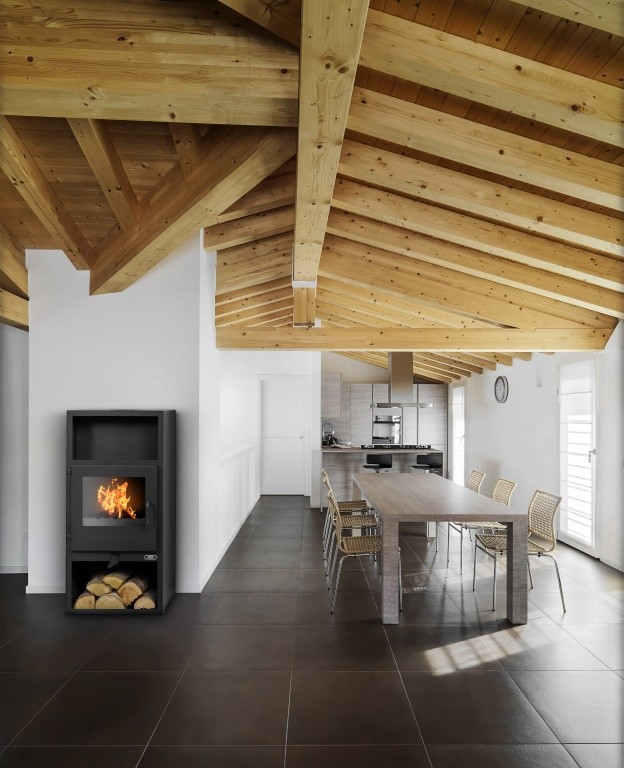 ABX NARVIK I elegantní krbová kamna 2,5-7kW, černá